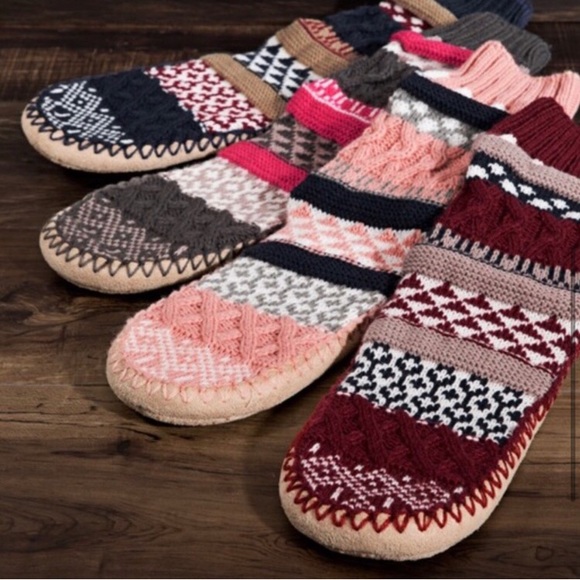 Women’s comfy cute knitted slippers socks non slip weekend cozy slippers - Picture 3 of 4